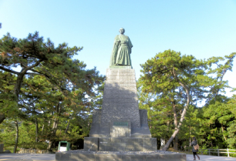 坂本龍馬像