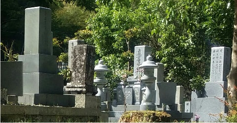 山の墓地のお墓処分